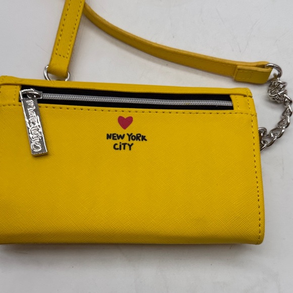 Marc Tetro Yellow Taxi Themed Kids Crossbody Bag MCB9344 - Picture 6 of 10